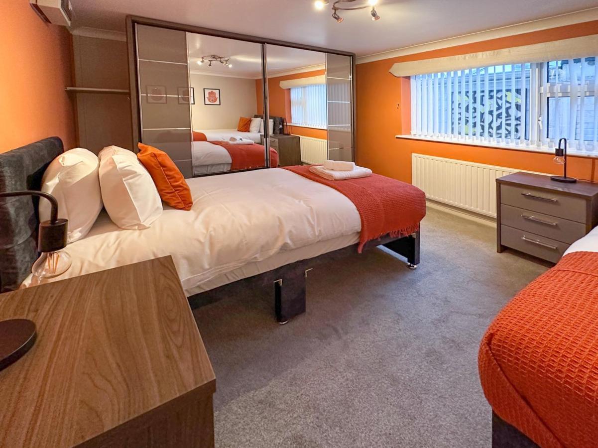 Blunsdon Lodge - Spacious Bungalow, High Speed Wi-Fi, Free Private Parking, Garden Swindon Eksteriør bilde